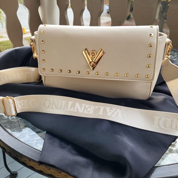 Valentino Orlandi Purse NWOT CROSS BODY PURSE!!! - Picture 3 of 3